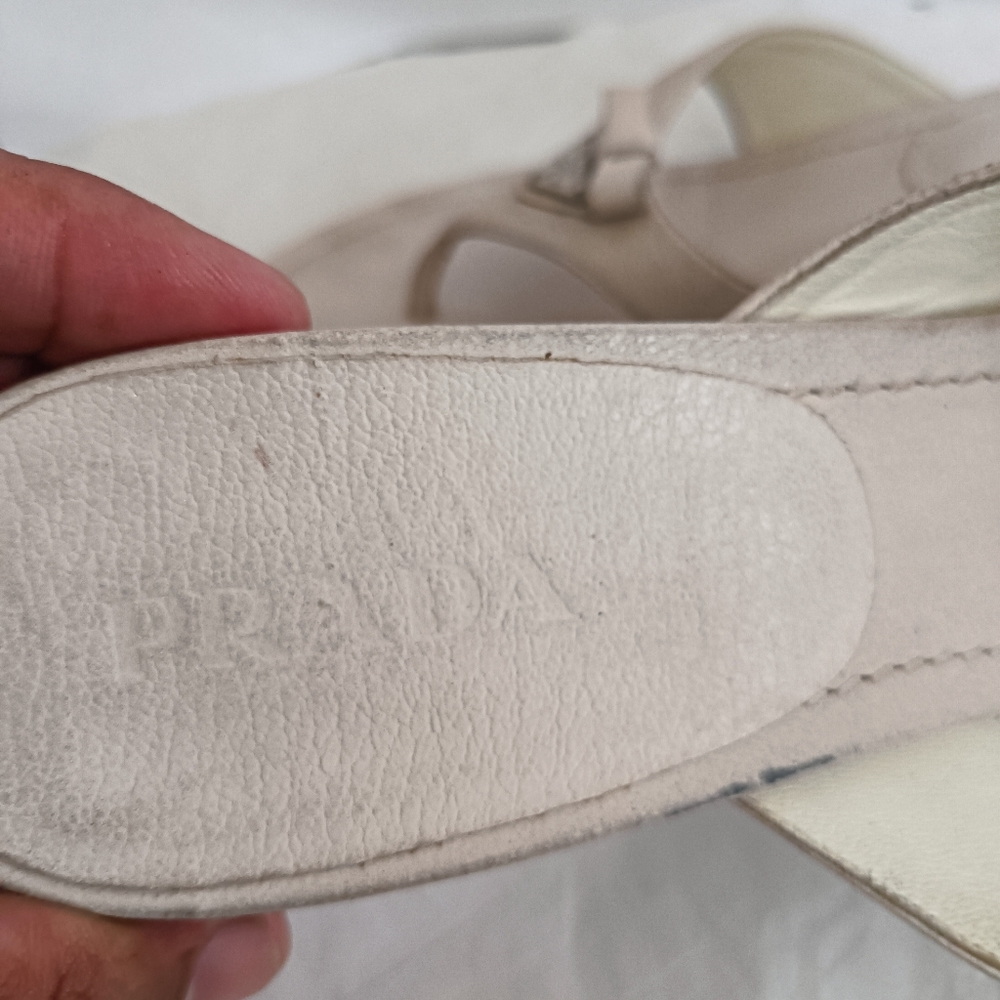 Prada bow thong leather triangle logo sandals size 39.5 - Picture 9 of 16